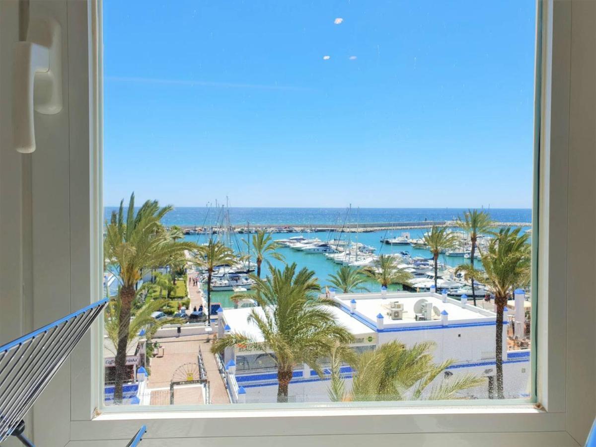 Fantastic Apartment B In Front Of The Sea & Marina เอสเตโปนา ภายนอก รูปภาพ